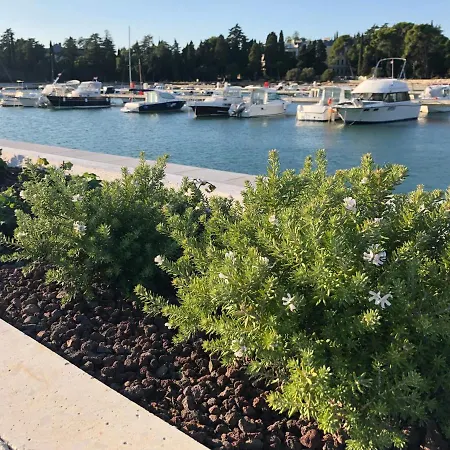 Total Escape Mobile Bianca Camp Porton Biondi * Rovinj